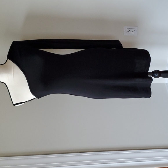BCBGMaxAzria Dresses & Skirts - BCBGMaxAzria One-shoulder Finely Knitted Sweater Dress Size S